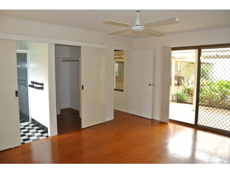 129 Gympie Road, Tin Can Bay QLD 4580
