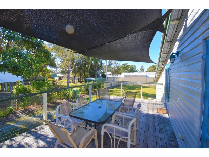21 Gympie Road, Tin Can Bay QLD 4580