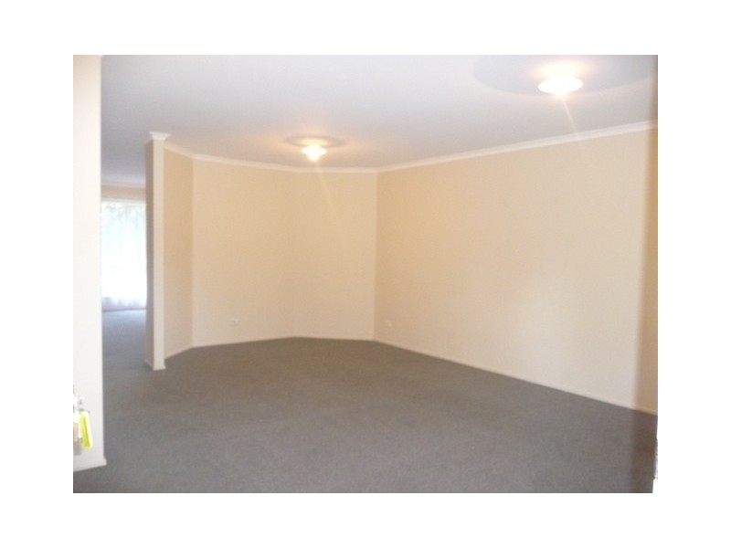 19 Endeavour Drive, Cooloola Cove QLD 4580