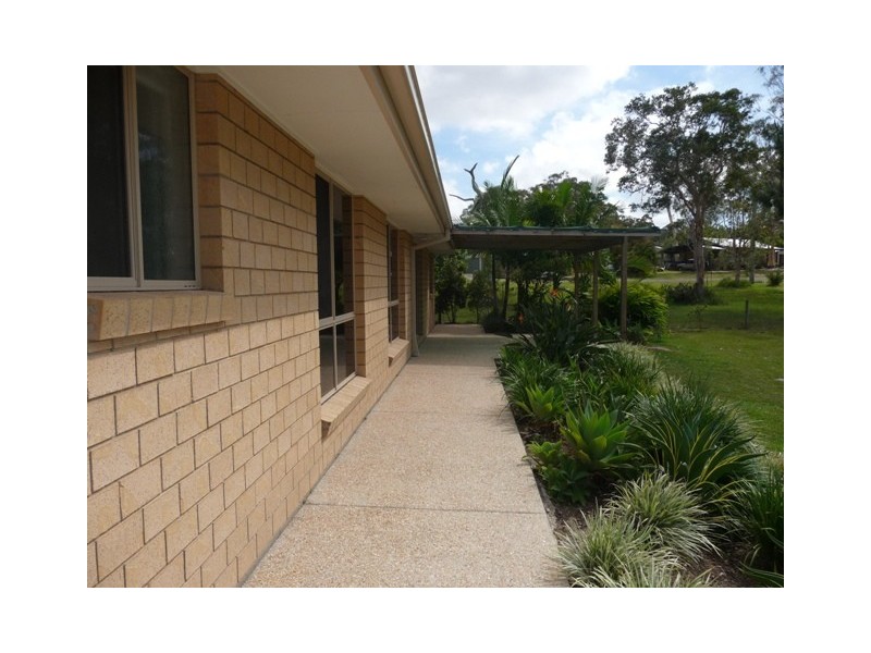 19 Endeavour Drive, Cooloola Cove QLD 4580