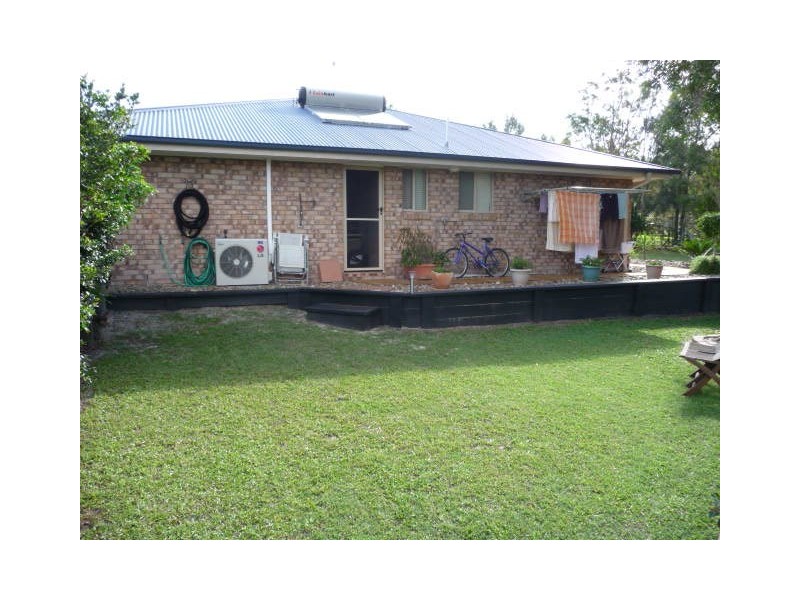 13 Beagle Ave, Cooloola Cove QLD 4580