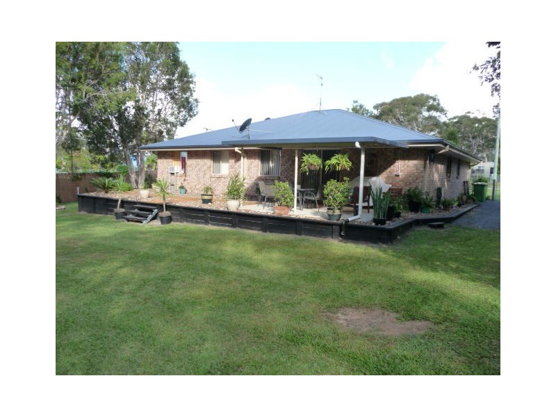 13 Beagle Ave, Cooloola Cove QLD 4580