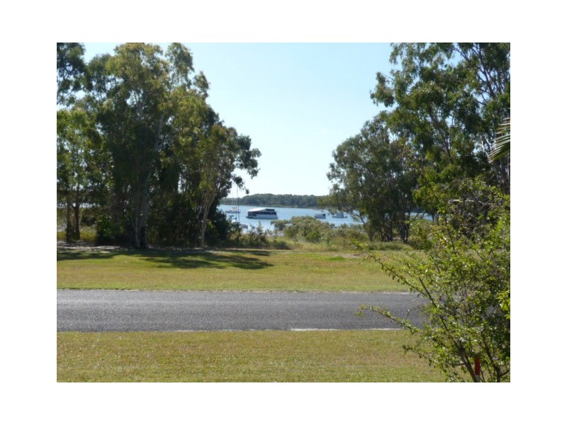 23 Oyster Parade, Tin Can Bay QLD 4580