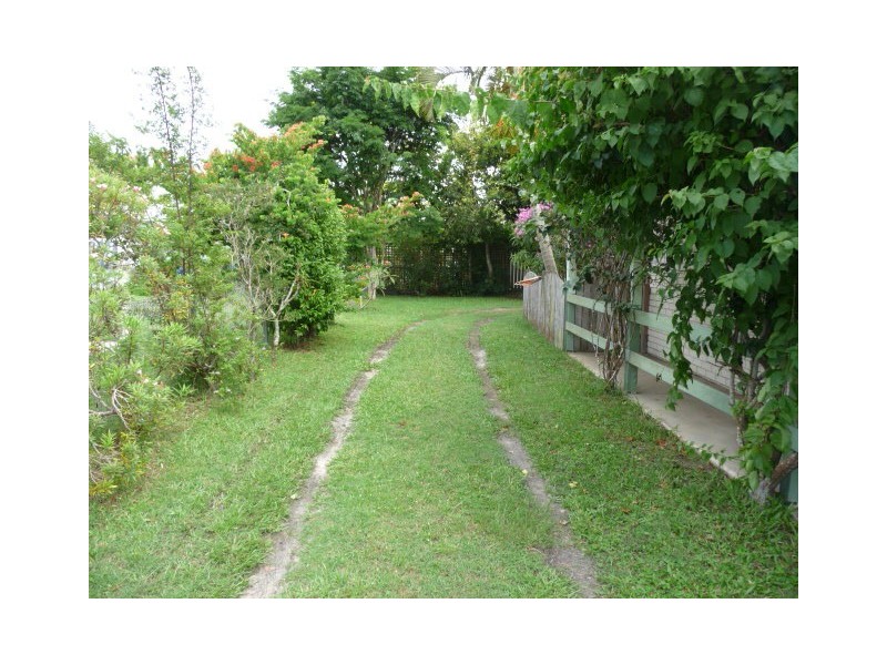 7 Sarawak Court, Tin Can Bay QLD 4580