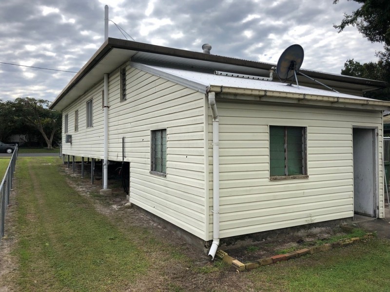 34 Bass Street, Tin Can Bay QLD 4580