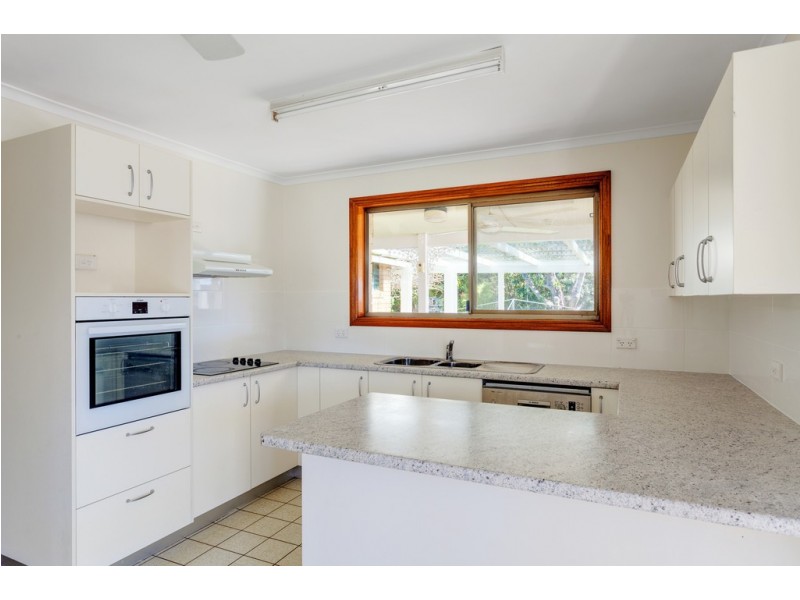 5 Doric Court, Cooloola Cove QLD 4580