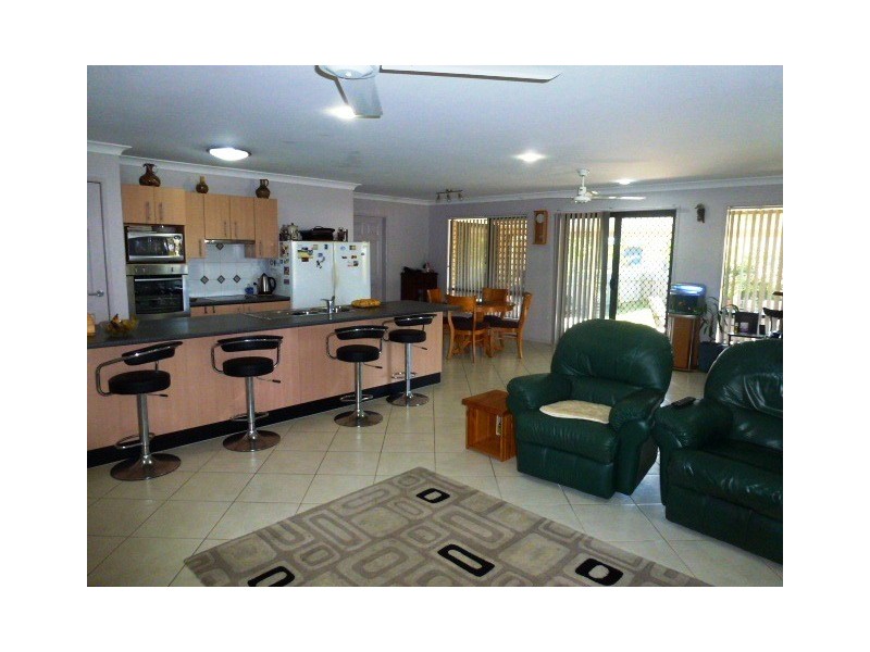 30 Dreadnought Avenue, Cooloola Cove QLD 4580