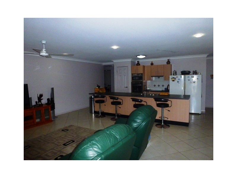30 Dreadnought Avenue, Cooloola Cove QLD 4580