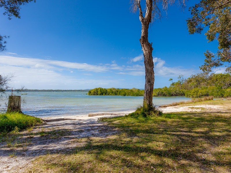 52 Toolara Road, Tin Can Bay QLD 4580