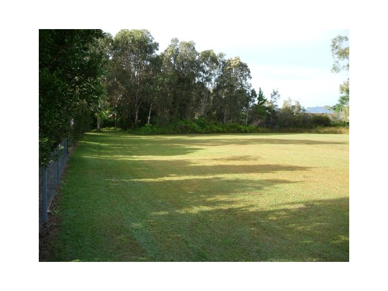 7 Renown Court, Cooloola Cove QLD 4580