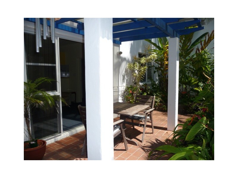 23 Bream, Tin Can Bay QLD 4580