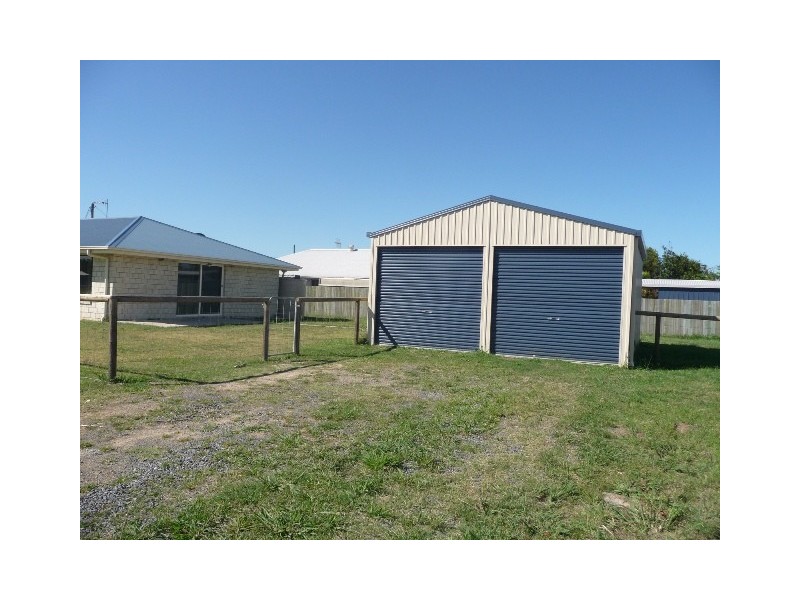 24 Canberra Avenue, Cooloola Cove QLD 4580