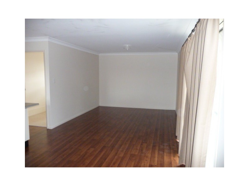 24 Canberra Avenue, Cooloola Cove QLD 4580