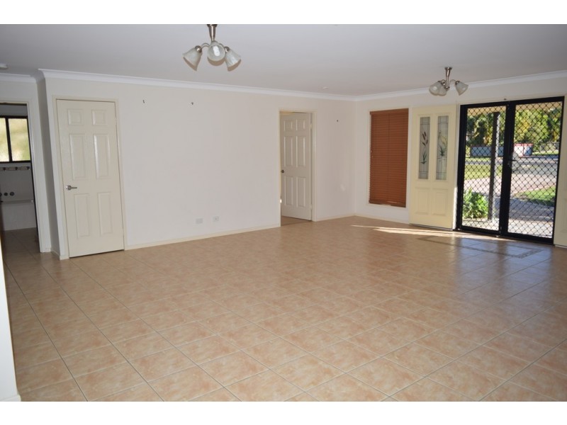 8 Achilles, Cooloola Cove QLD 4580