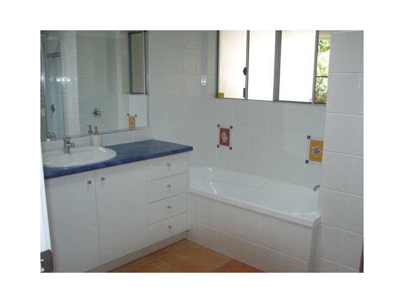 78 Esplanade, Tin Can Bay QLD 4580