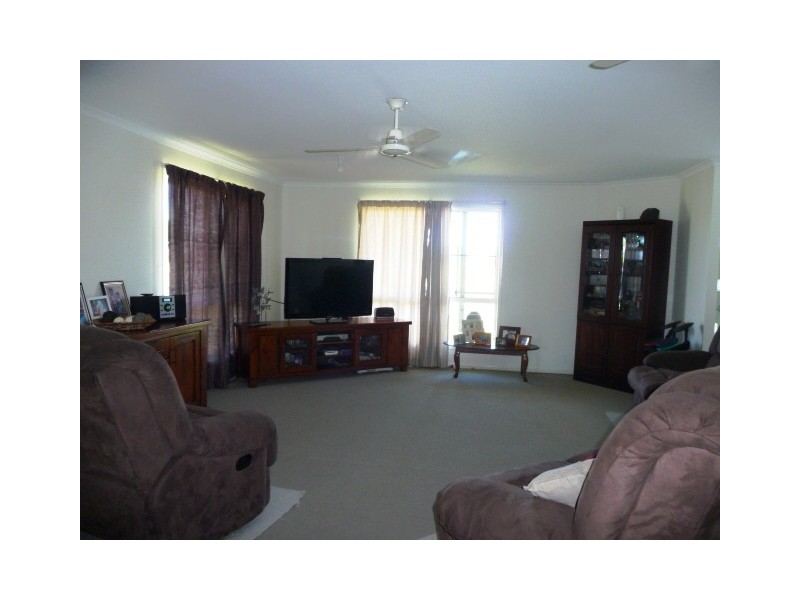 20 Regent Court, Cooloola Cove QLD 4580