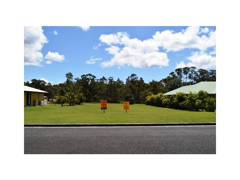 35 Golden Hind Ave, Cooloola Cove QLD 4580
