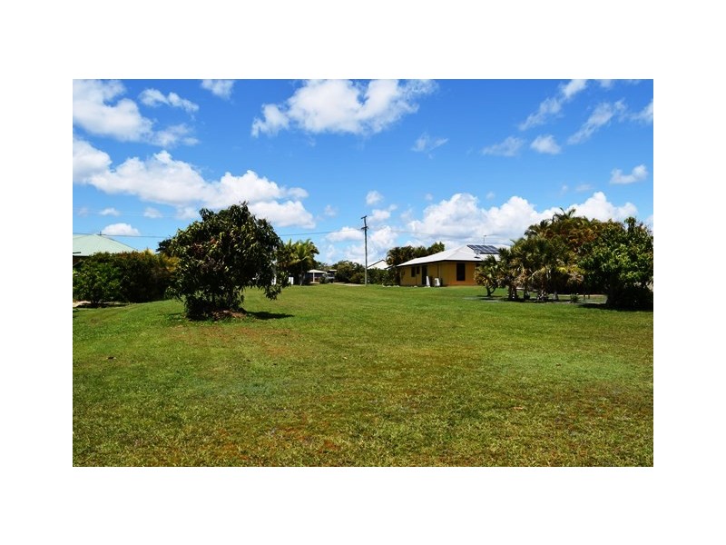 35 Golden Hind Ave, Cooloola Cove QLD 4580