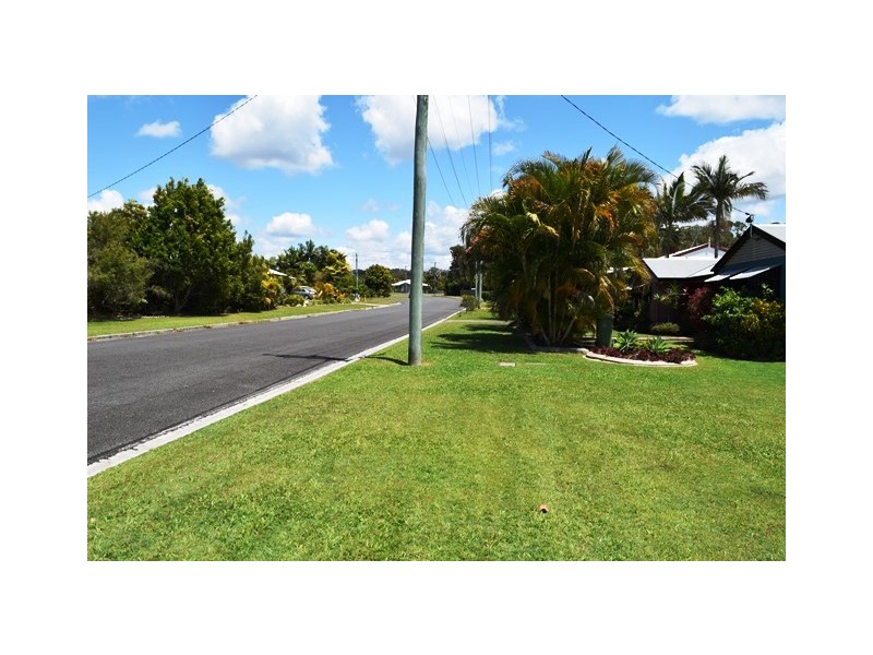 35 Golden Hind Ave, Cooloola Cove QLD 4580