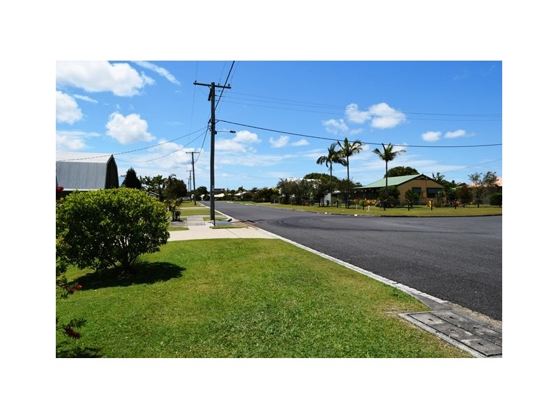 35 Golden Hind Ave, Cooloola Cove QLD 4580