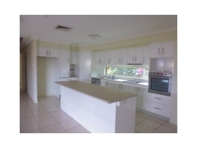 4 Dryandra Court, Tin Can Bay QLD 4580