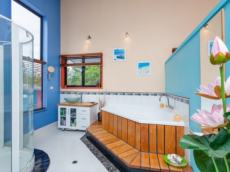 6 MITCHELL STREET, Tin Can Bay QLD 4580