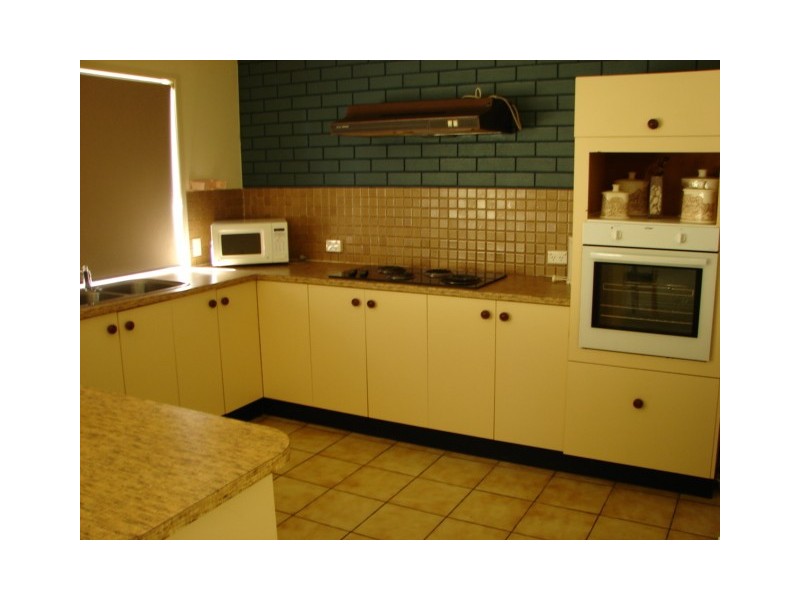 Unit 4, 84 Toolara Rd, Tin Can Bay QLD 4580