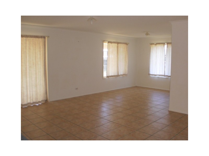 5 Kanimbla Avenue, Cooloola Cove QLD 4580