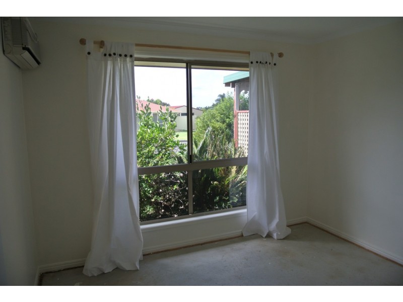 16 Cutty Sark Court, Cooloola Cove QLD 4580