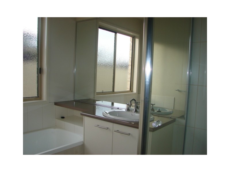 44 Canberra Avenue, Cooloola Cove QLD 4580