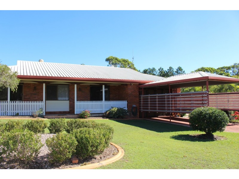 44 Bayside Road, Cooloola Cove QLD 4580