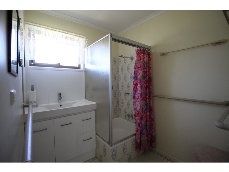 44 Bayside Road, Cooloola Cove QLD 4580