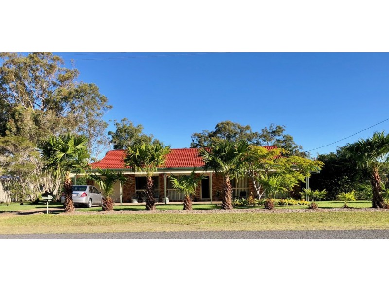 128 Bayside Road, Cooloola Cove QLD 4580