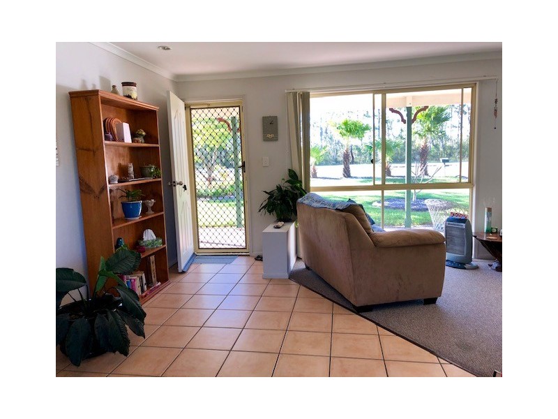 128 Bayside Road, Cooloola Cove QLD 4580