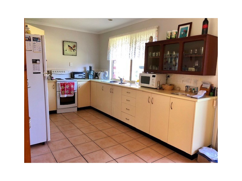 128 Bayside Road, Cooloola Cove QLD 4580