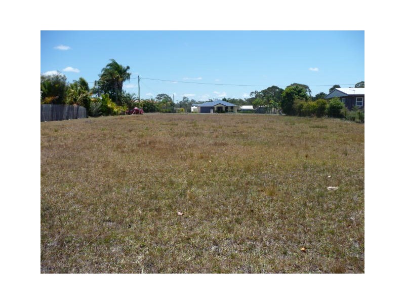 37 Discovery Drive, Cooloola Cove QLD 4580