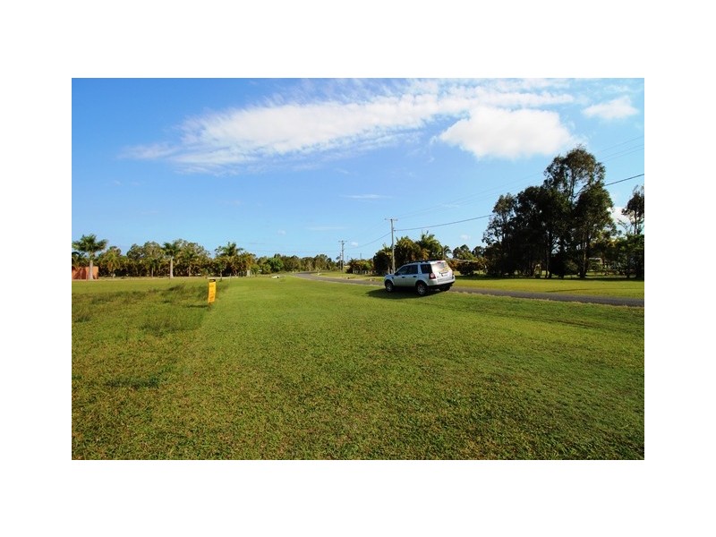 7 Mauretania Avenue, Cooloola Cove QLD 4580