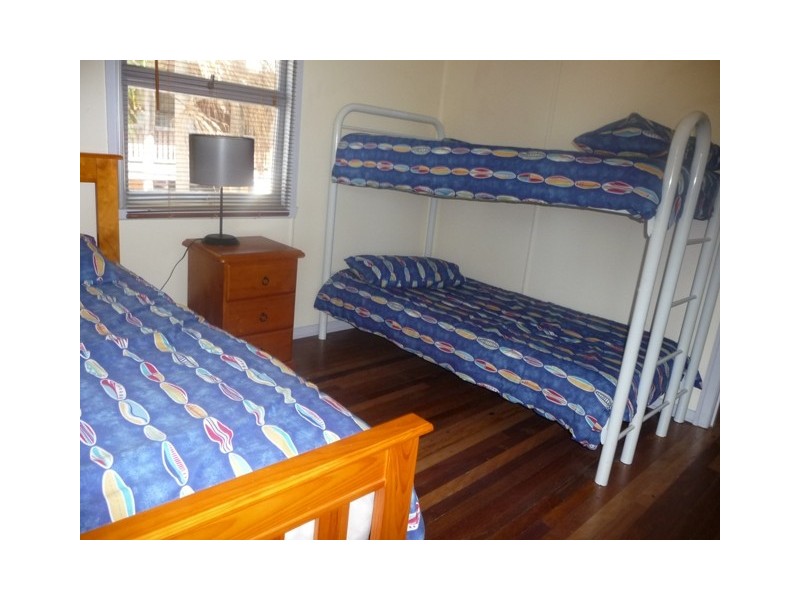 4 Squire Street, Tin Can Bay QLD 4580