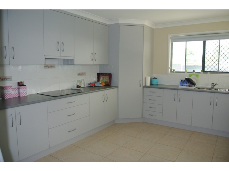 64 Gympie Road, Tin Can Bay QLD 4580