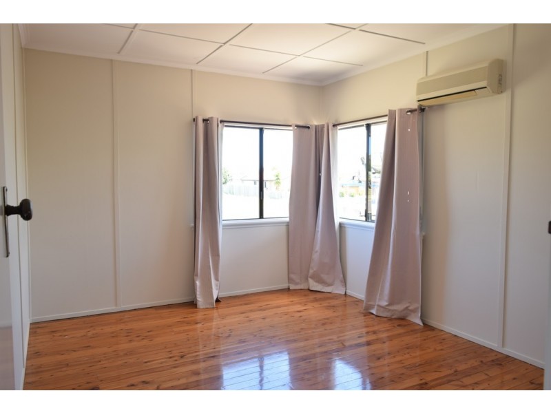 37 Canberra Avenue, Cooloola Cove QLD 4580