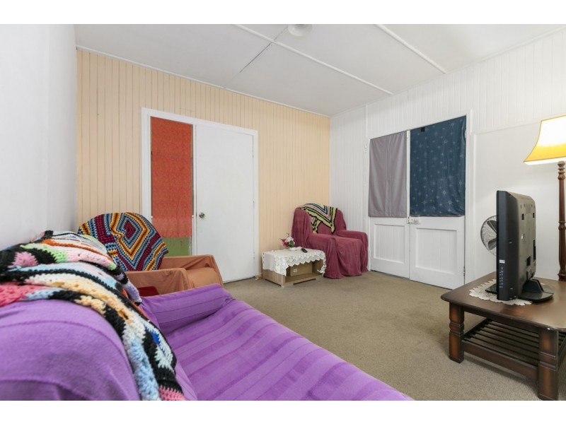 38 Bass Street, Tin Can Bay QLD 4580