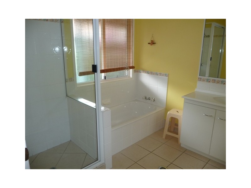 19 Mallett Street, Tin Can Bay QLD 4580
