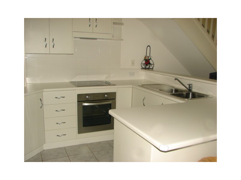 4/8 Mitchell Street, Tin Can Bay QLD 4580