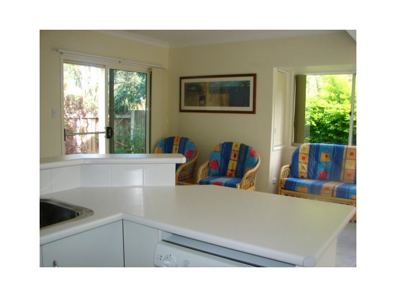 4/8 Mitchell Street, Tin Can Bay QLD 4580