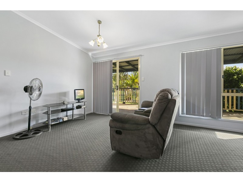 11 Santa Maria, Cooloola Cove QLD 4580