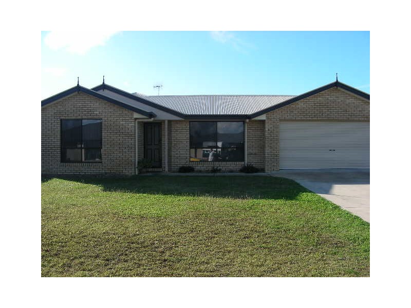 19 Banksia Avenue, Tin Can Bay QLD 4580