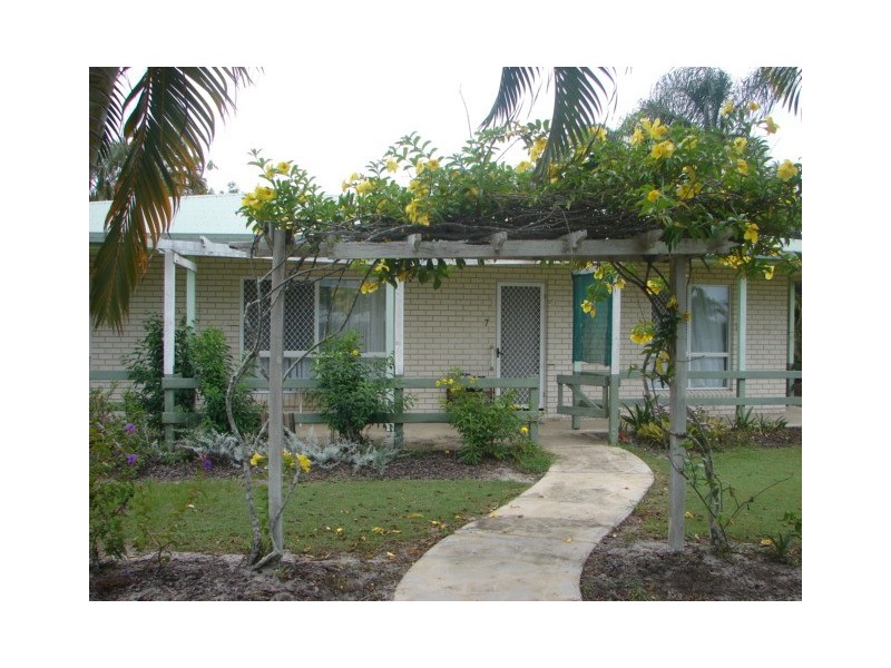 7 Sarawak Court, Tin Can Bay QLD 4580