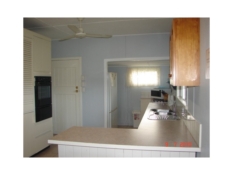 10 Parrot Street, Tin Can Bay QLD 4580