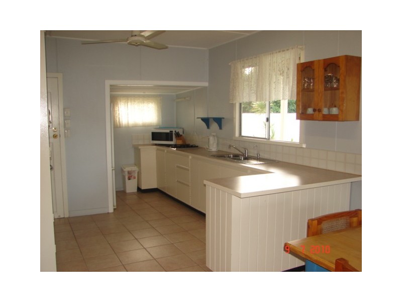 10 Parrot Street, Tin Can Bay QLD 4580