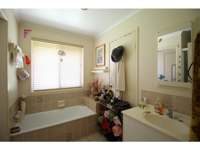 13 Maheno Court, Tin Can Bay QLD 4580